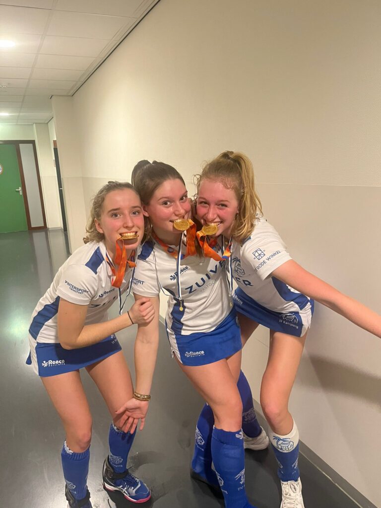 Nogal heb al ik een aantal mijlpalen bereikt in mijn leven. dit moment zou ik nog zo veel vaker willen mee maken. echt een moment om trots op te zijn.